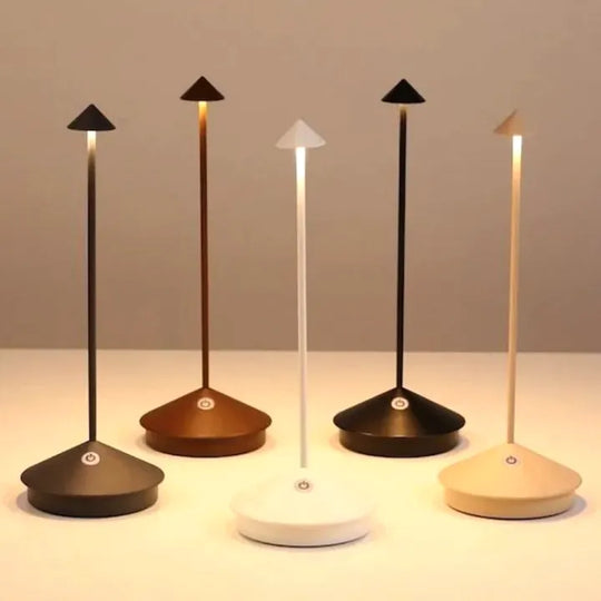 Kabellose LED-Tischlampe – Dimmbar & Wasserfest für Innen- und Außenbereich