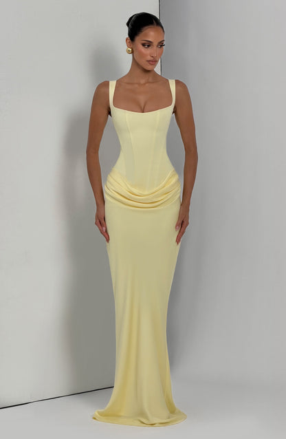 Maxikleid aus Krepp-Satin mit Wasserfallausschnitt und ärmellos