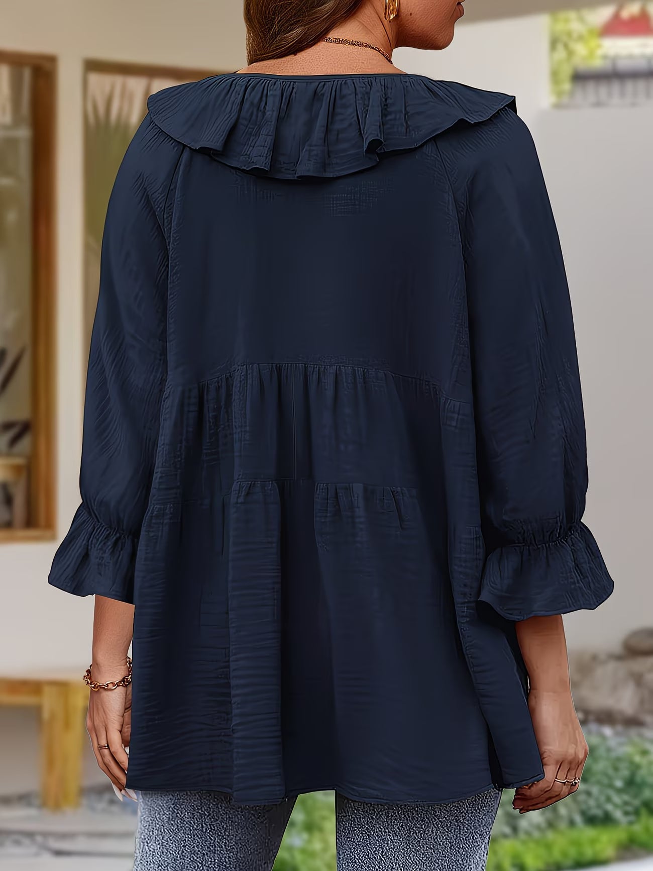 Elegante Bluse mit Rüschensaum am Ausschnitt für Damen