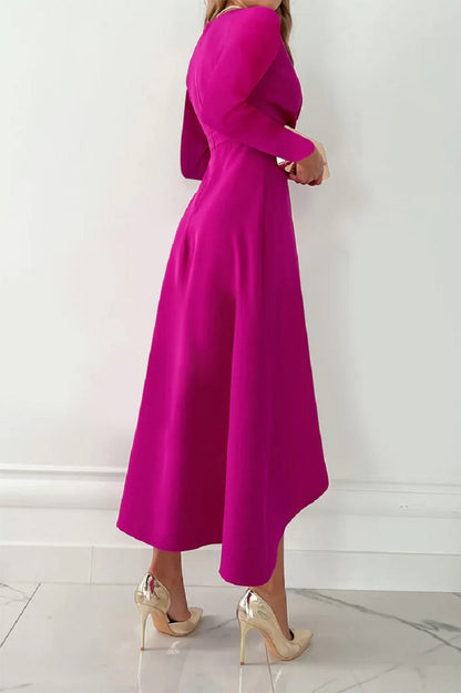 Elegantes einfarbiges plissiertes Damenkleid