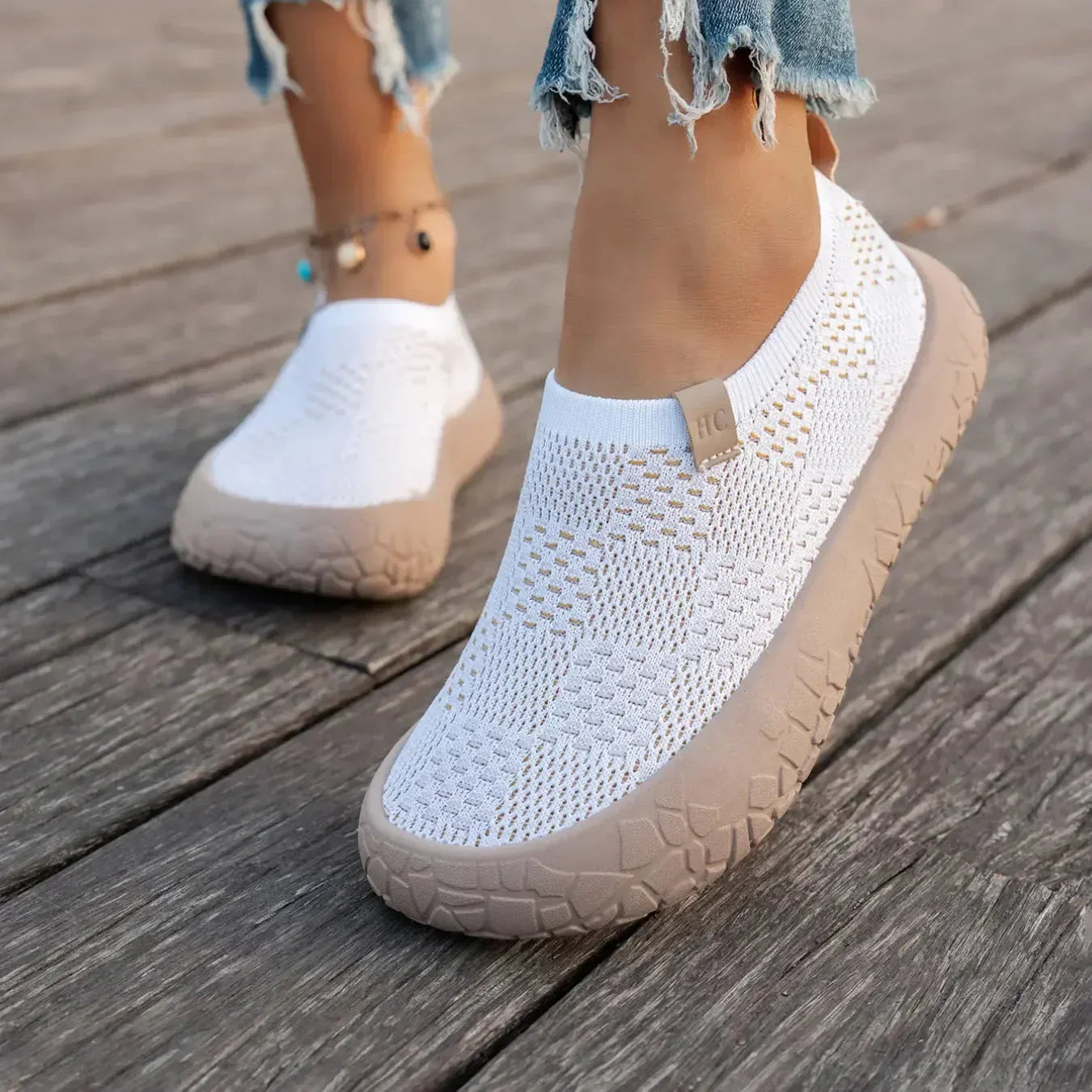 Detailansicht des Obermaterials der Damen Slip-On Sneaker