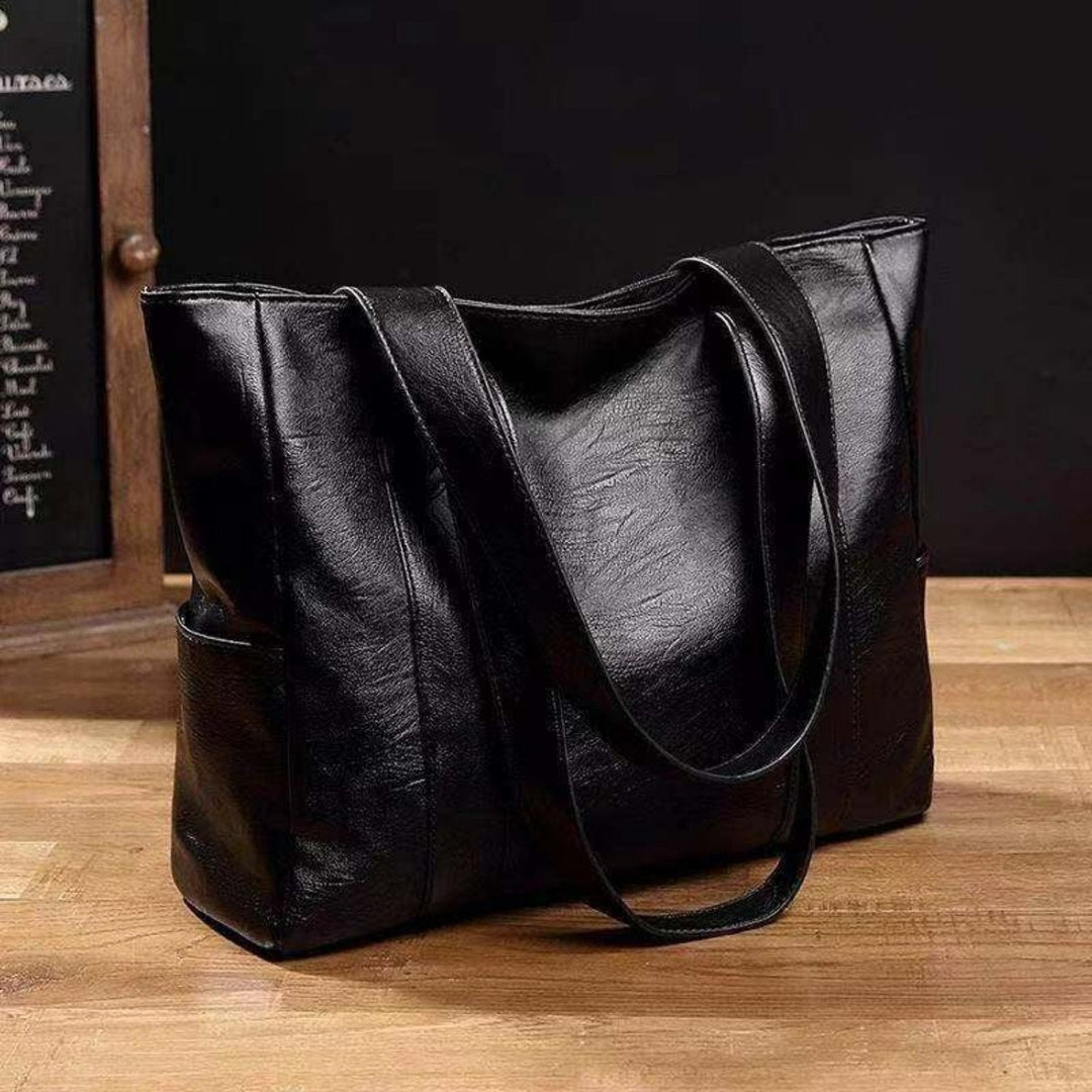 Zeitlose Geräumige Schultertasche für Damen