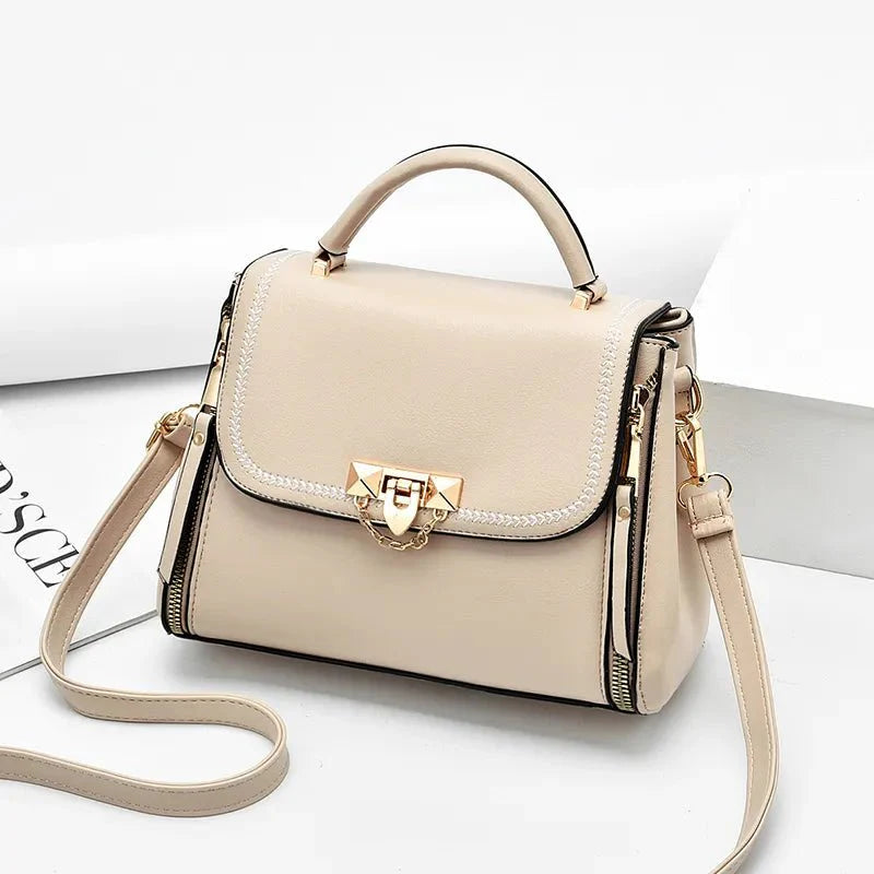 Modische Mini-Handtasche mit Kettendetail für Damen