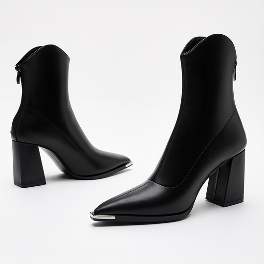 Damen Chelsea Boots Mit Modernem Chrom-Detail Und Schlankem Design