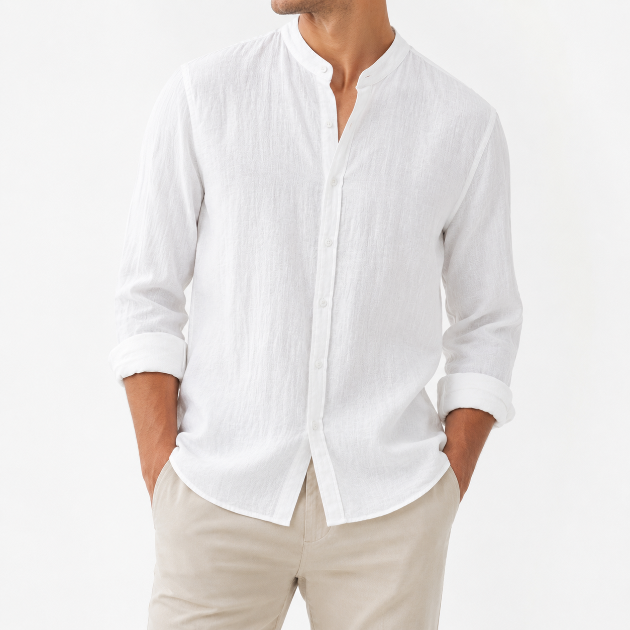 Herren Leinenhemd am Model in Rückenansicht, leichtes Sommerhemd
