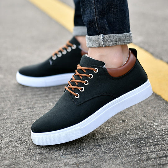 Herren Sneaker Aus Canvas Mit Vielseitigem Design