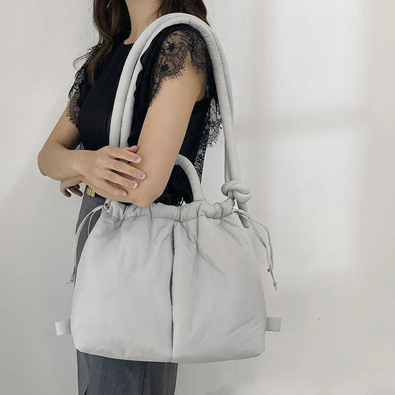 Gepolsterte Trend-Handtasche für Damen