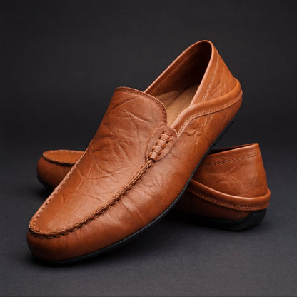 Nahaufnahme der Vorderpartie der klassischen Herren-Loafer