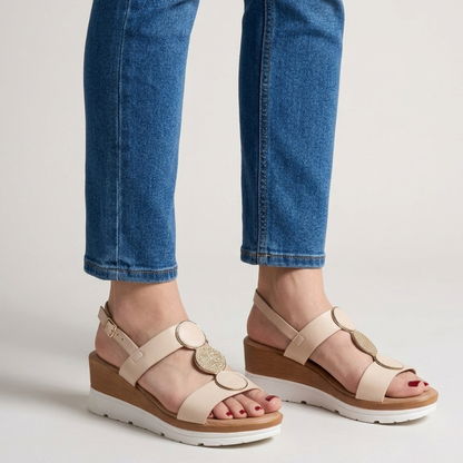 Modische Sandalen mit Keilabsatz und hohem Tragekomfort