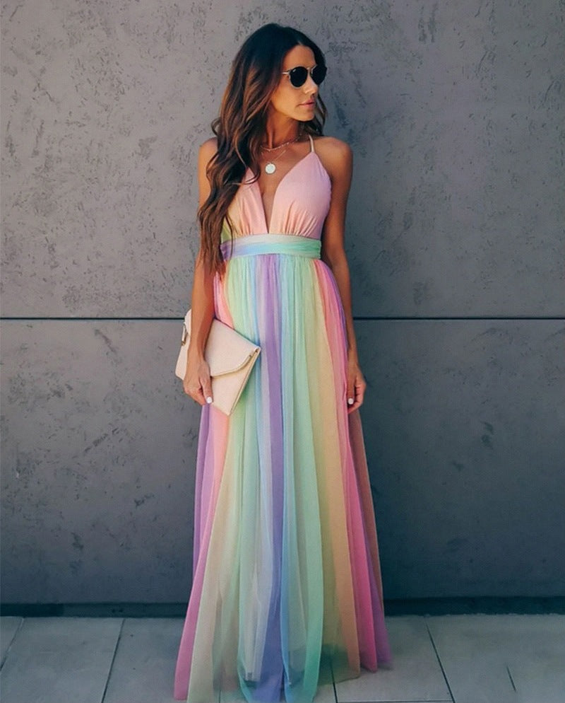 Damen Spaghettiträger Kleid mit Regenbogen-Print in Mehrfarbig vorne