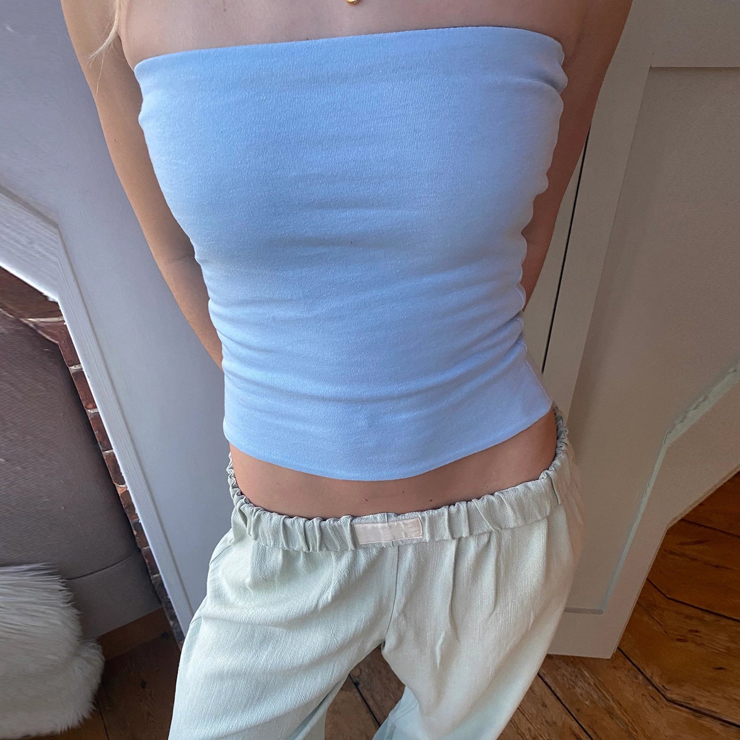 Damen-gestreiftes Bustier-Top mit feinen Linien