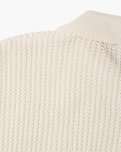 Herren Strickpullover mit Halbzip in voller Länge dargestellt