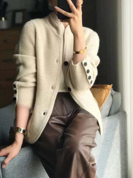 Damen Elegante Strickjacke Mit Knopfdetails