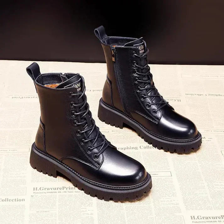 Schwarze Leder-Winterstiefel