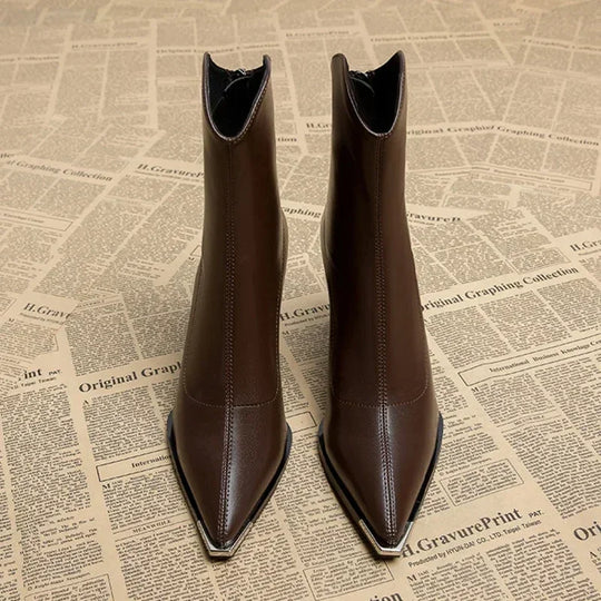 Damen Chelsea Boots Mit Modernem Chrom-Detail Und Schlankem Design