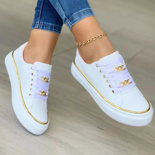 Damen Schuhe Mit Modernem Schnitt Und Stilvollem Detail