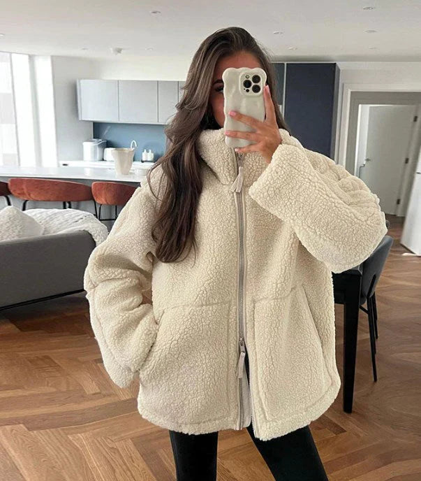 Damen Wolljacke Mit Reißverschluss Im Modernen Design
