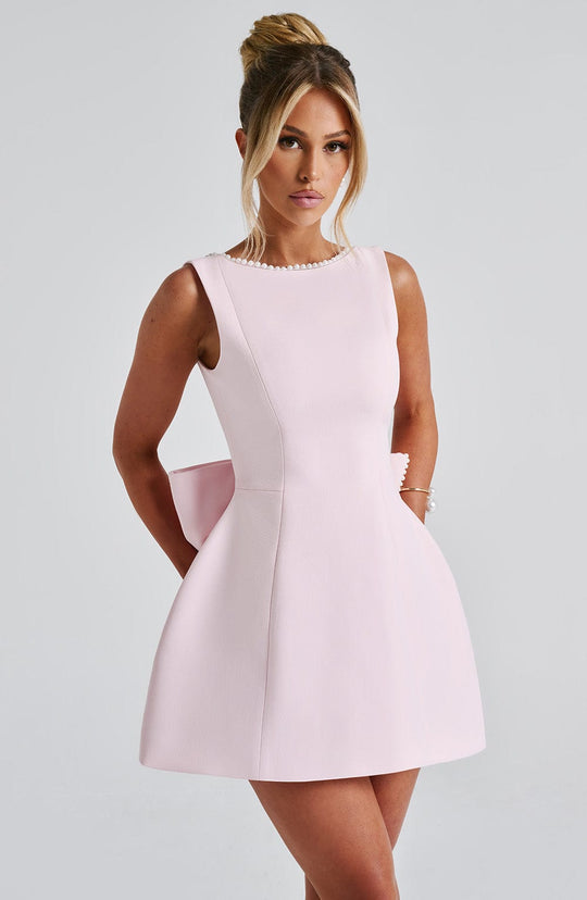 Damen Mini Kleid Mit Verspieltem Chic Design
