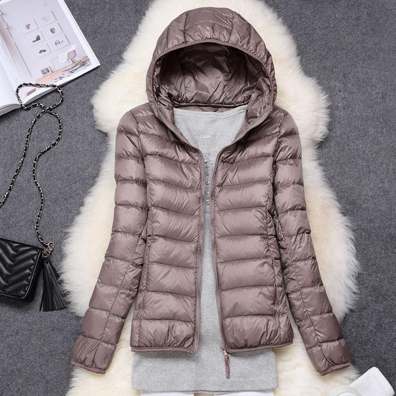 Damen Daunenjacke Mit Kapuze Und Klassischem Design