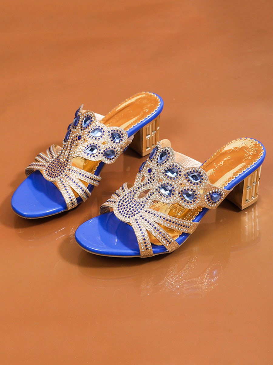 Damen Pumps mit Blockabsatz und Strass von vorne fotografiert