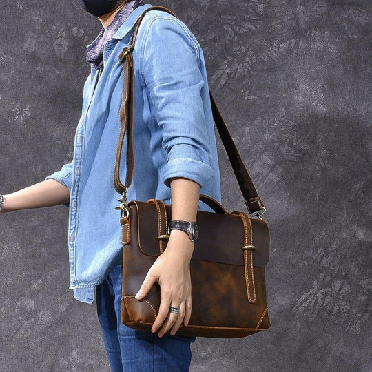 Rustikale Umhängetasche aus Leder im Retro-Stil