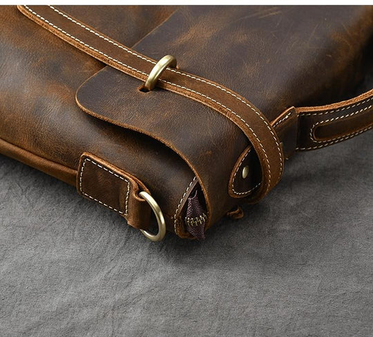 Rustikale Umhängetasche aus Leder im Retro-Stil