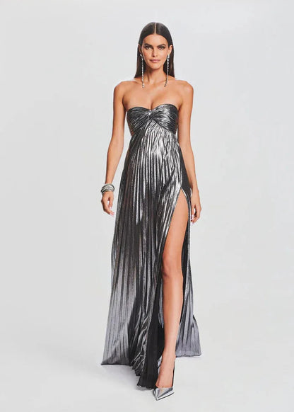 Schickes silbernes trägerloses Kleid für Hochzeit und Abendveranstaltungen