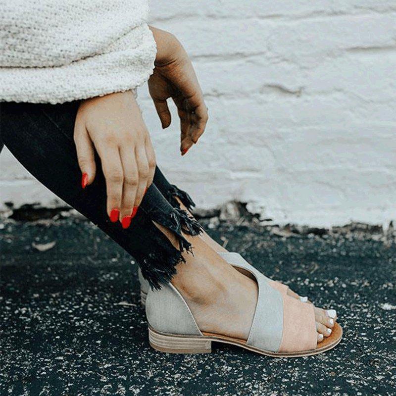 Vorderansicht der Damen Sandalen mit Cut-Outs und offener Zehenpartie