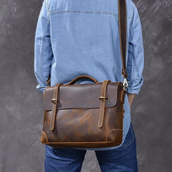 Rustikale Umhängetasche aus Leder im Retro-Stil