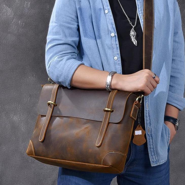Rustikale Umhängetasche aus Leder im Retro-Stil