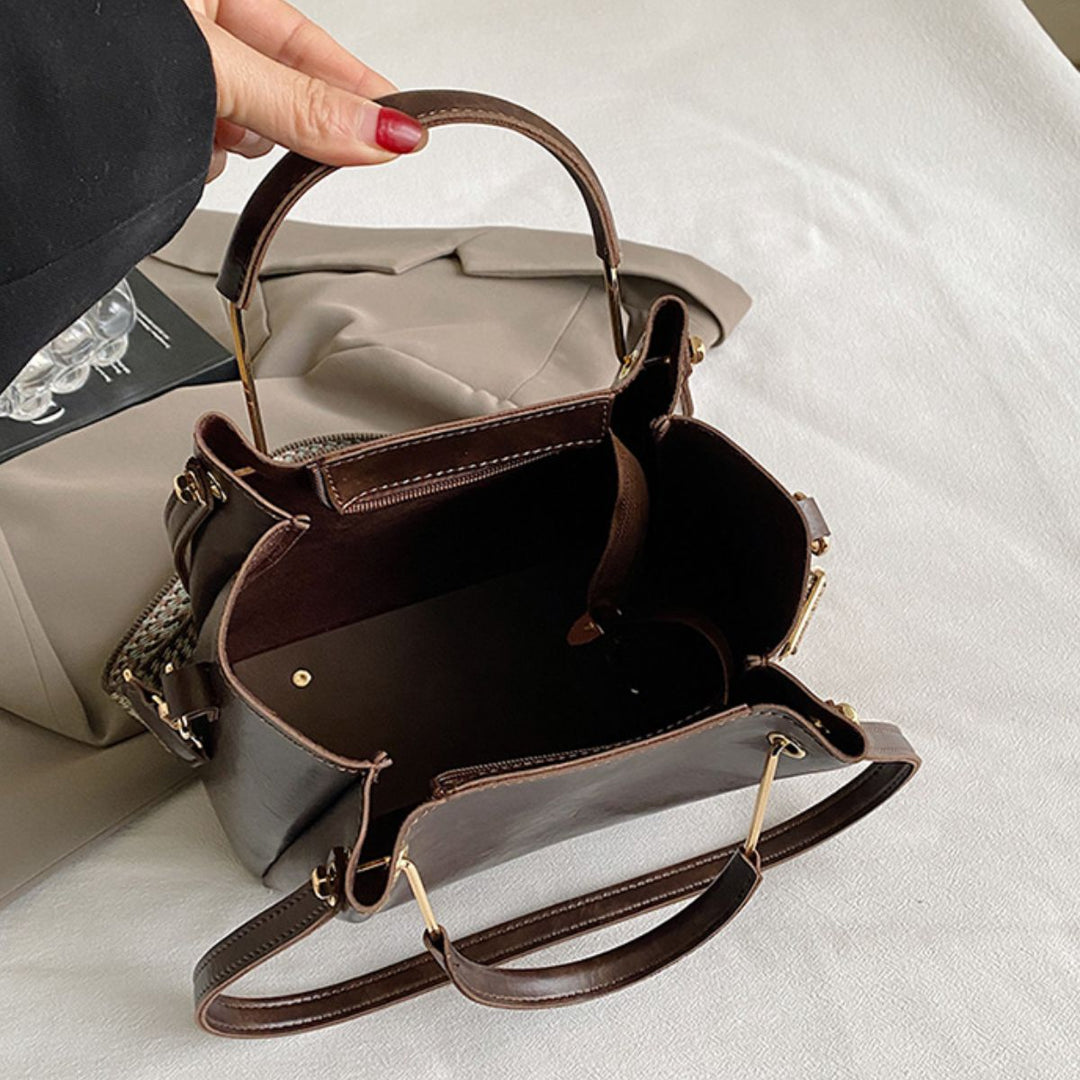 Minimalistische trendige Schultertasche für Damen
