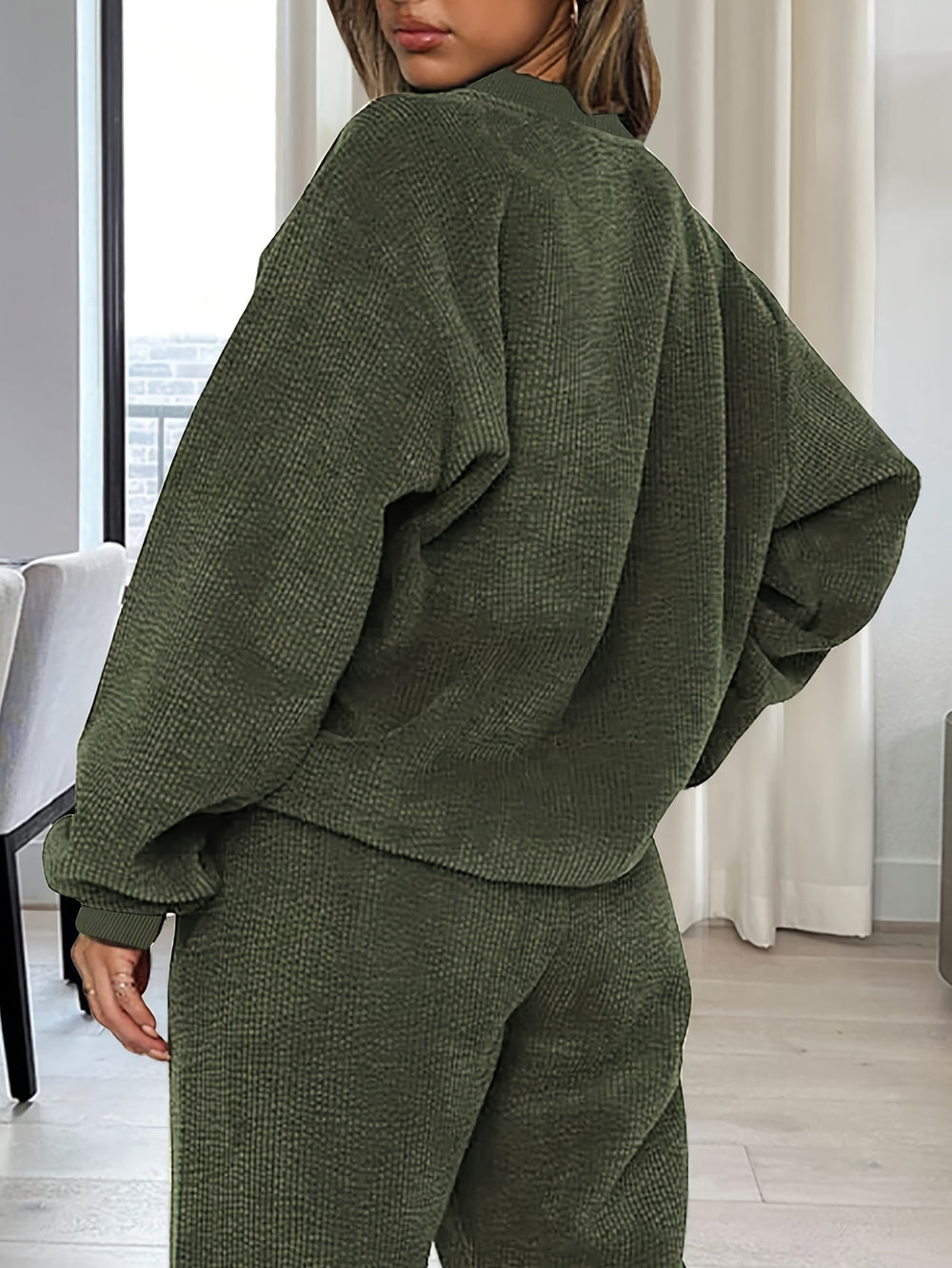 Zweiteiliges Freizeitset mit Rundhalsausschnitt und Kordelzughose für Damen