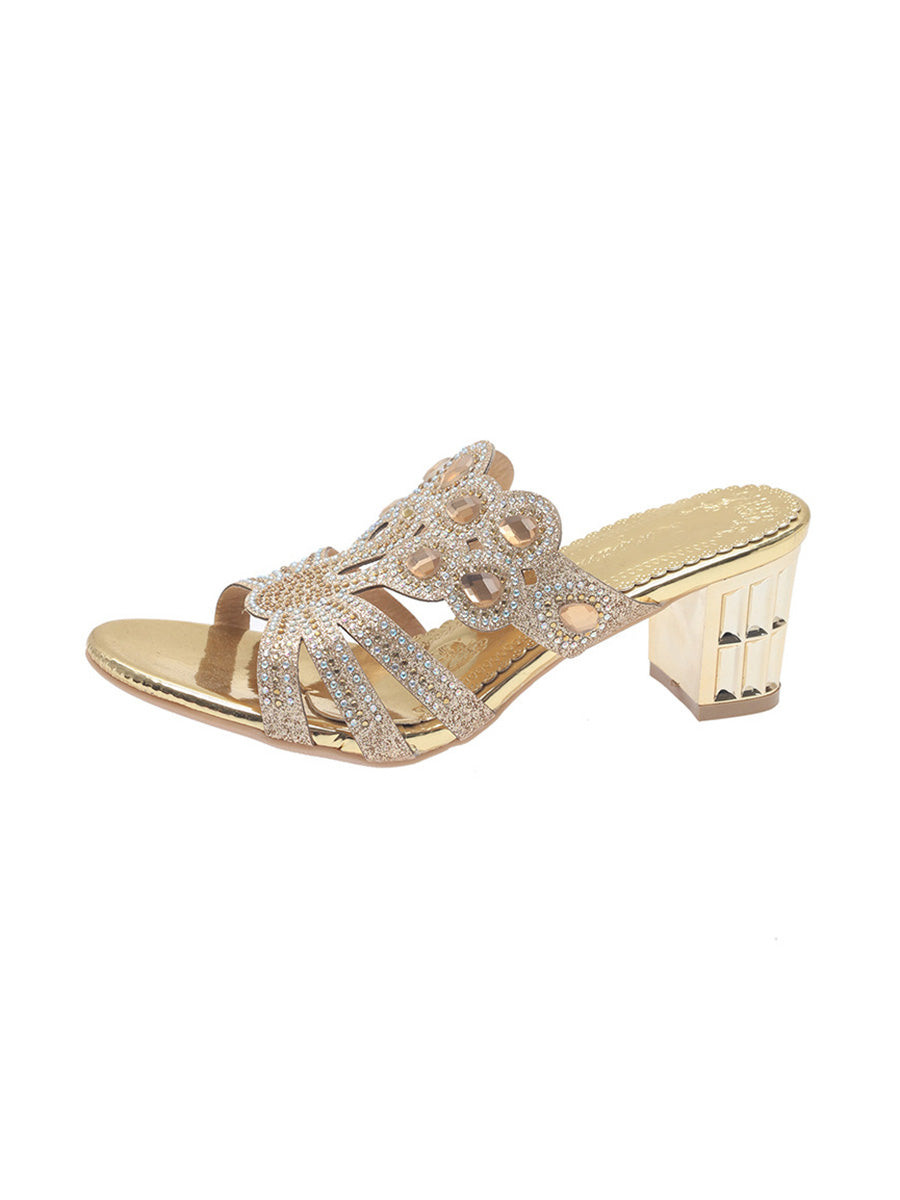 Damen Pumps mit Blockabsatz und Strass in schräger Seitenansicht