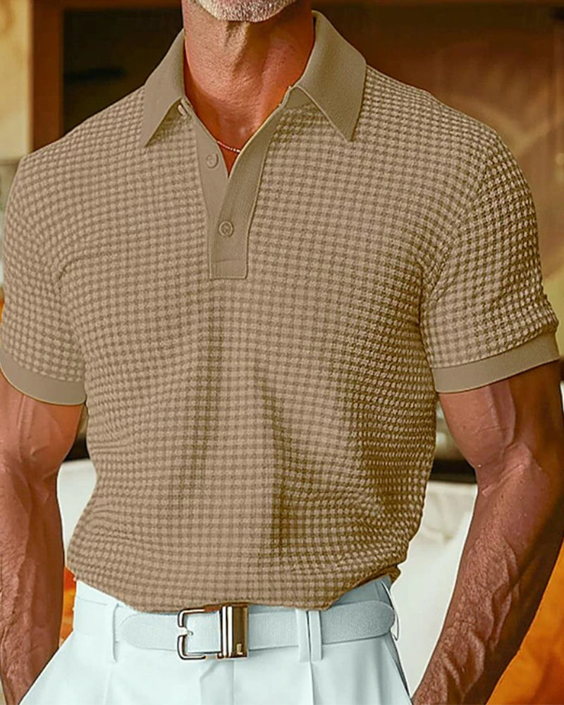Herren Poloshirt mit Kurzarm und klassischem Kragen in Nahaufnahme