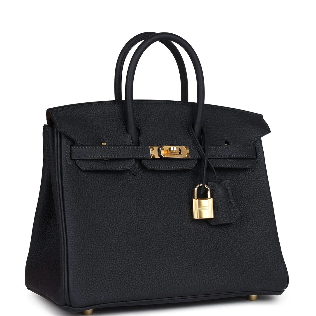 Elegante feste Handtasche mit Goldakzenten für Damen