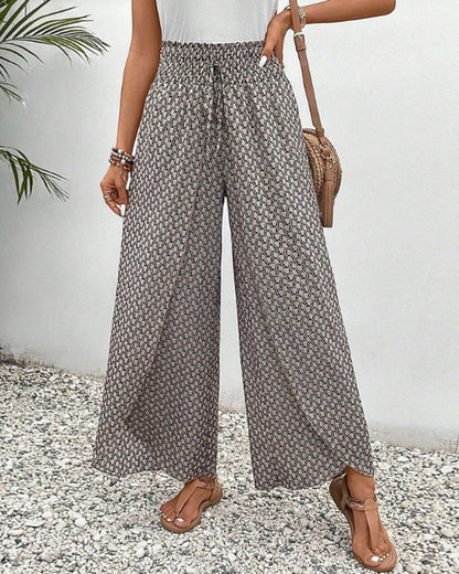 Damen weite Hose mit geometrischem Muster in Vorderansicht