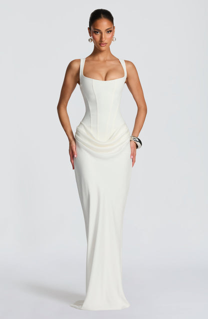 Maxikleid aus Krepp-Satin mit Wasserfallausschnitt und ärmellos