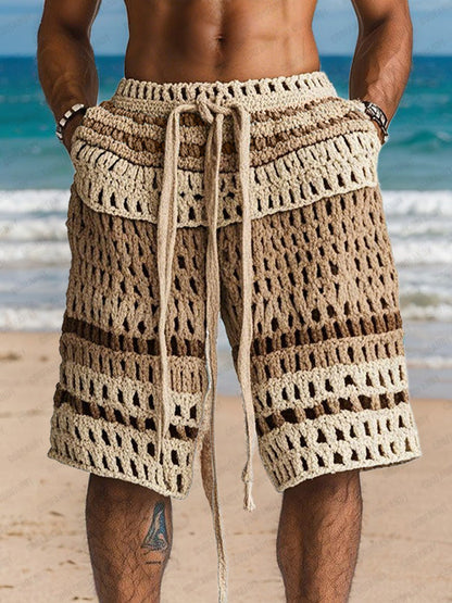 Herren Strickshorts in Häkeloptik als Strandlook kombiniert