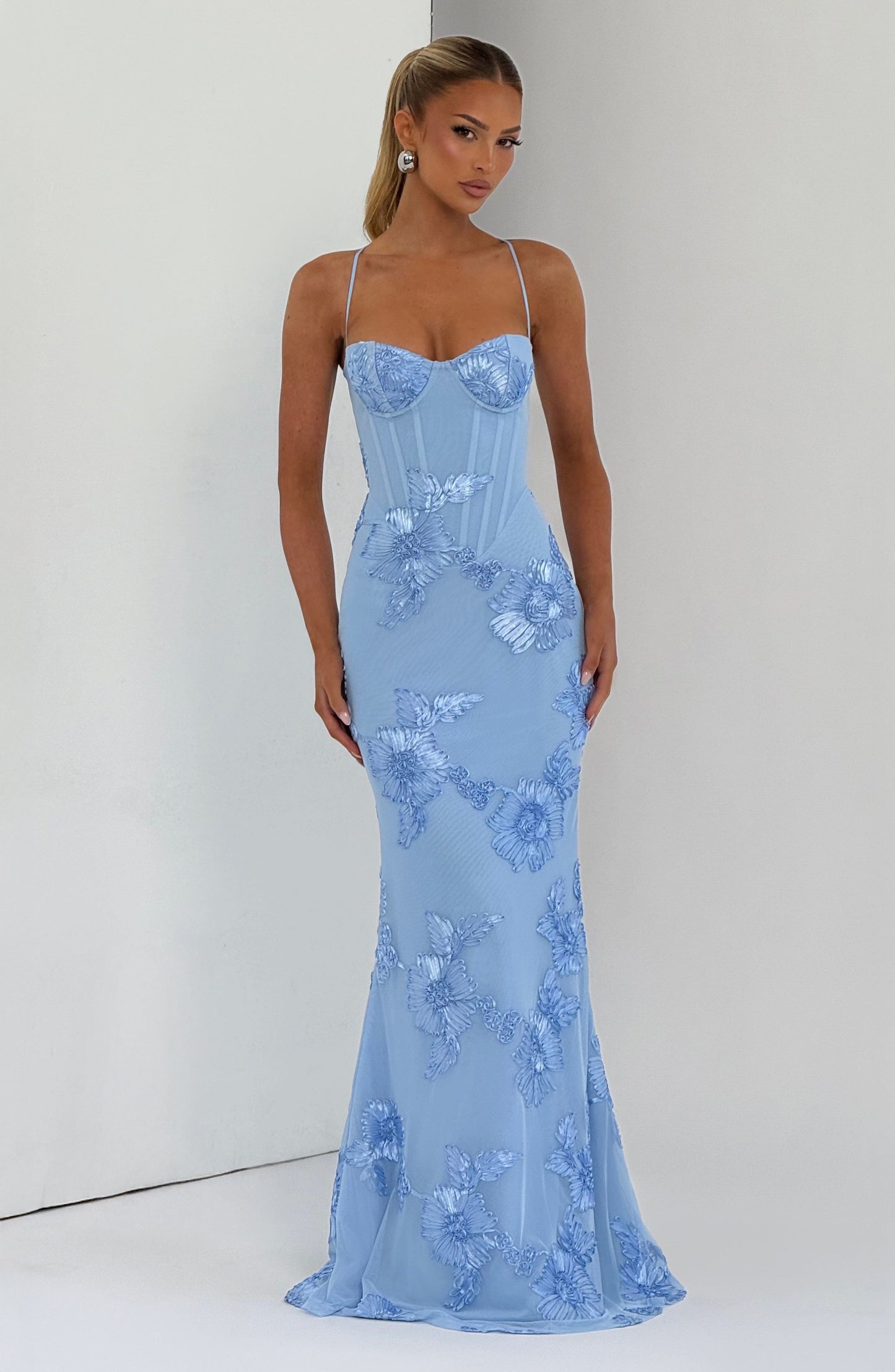 Maxikleid aus Velours mit herzförmigem Ausschnitt
