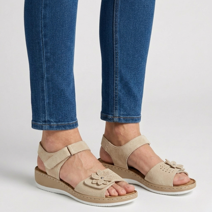 Damensandalen mit Blumenmuster und hohem Komfort