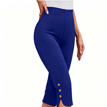 Hoch taillierte, weit geschnittene Culottes aus Stretchstoff mit seitlichem Knopfdetail