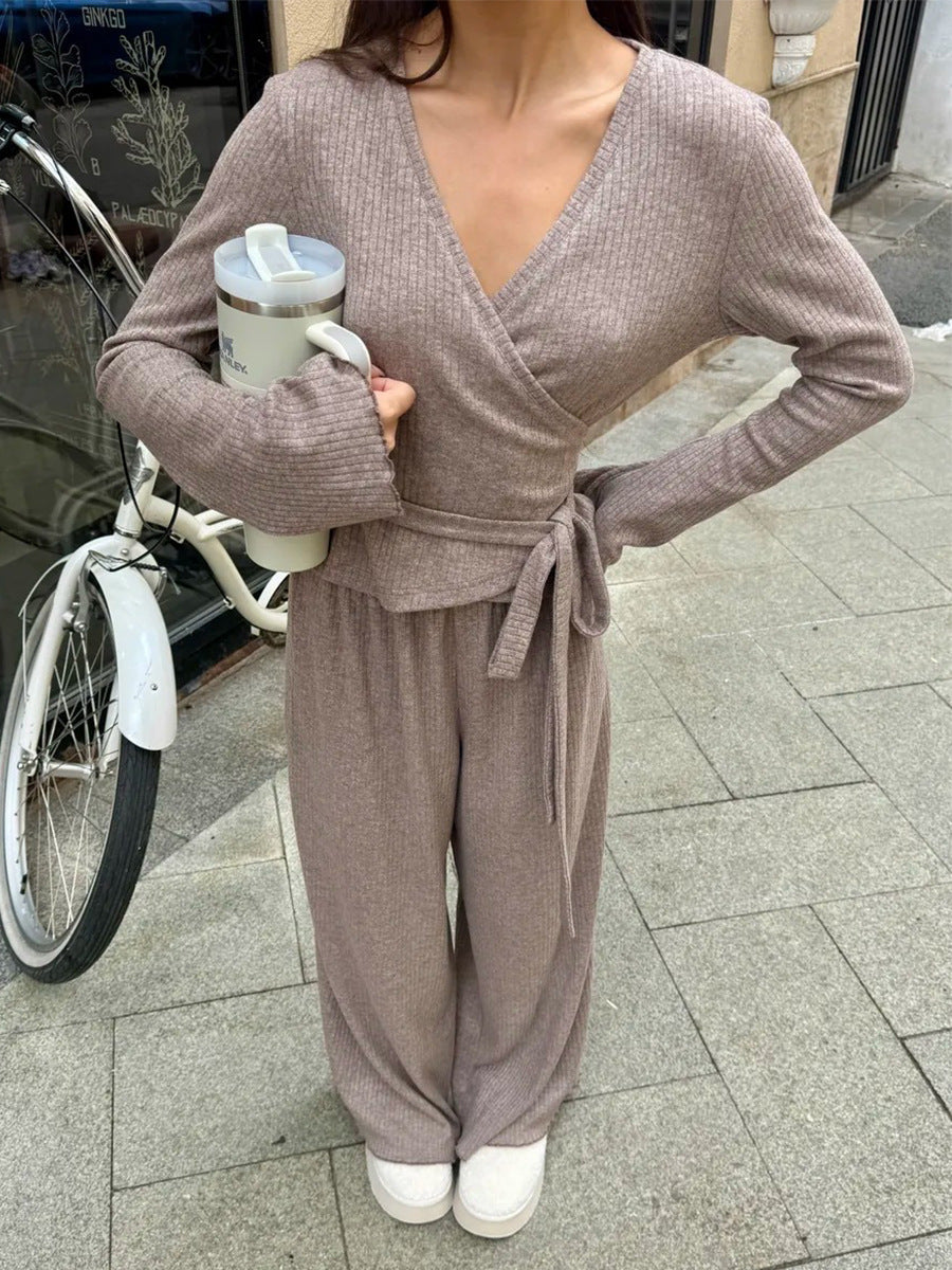Grau Geripptes Strick-Crop-Top und Weite Hosen Set