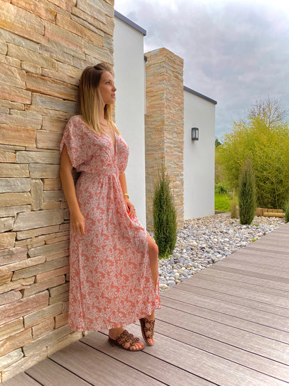 Puderrosa Boho Maxi-Kleid mit Schlitz