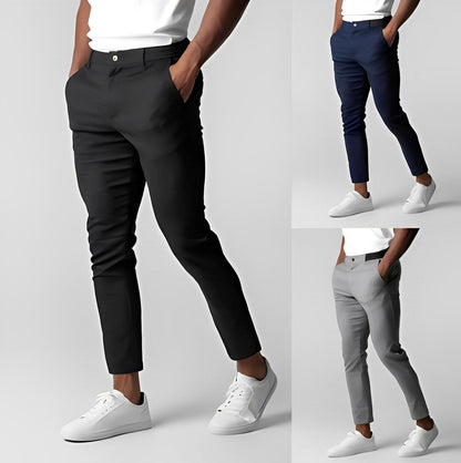 Herren Locker sitzende schmal geschnittene Chino-Hose