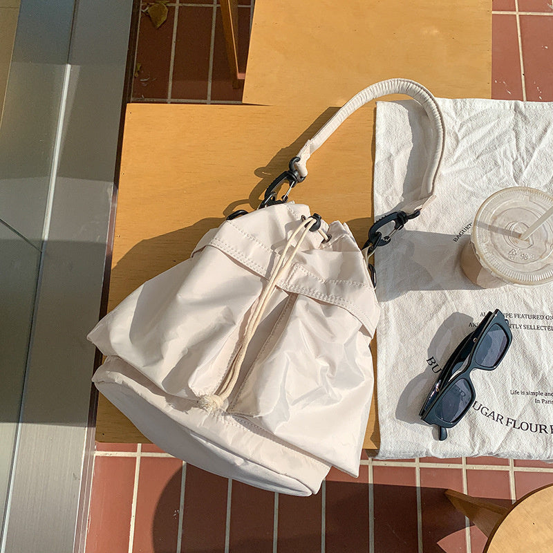 Nylon Kordelzug-Beuteltasche mit abnehmbarem Griff und Schultergurt