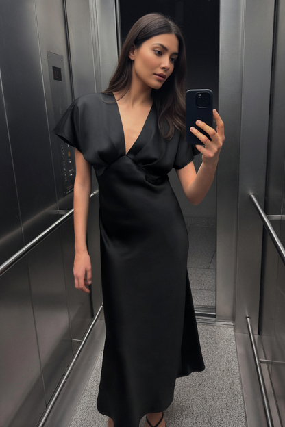 Satin Midikleid Schwarz Halbarm