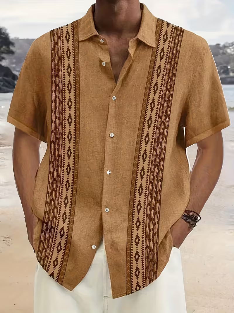 Lässiges Herren Kurzarmhemd mit Campkragen und Allover-Print im Stylingbild