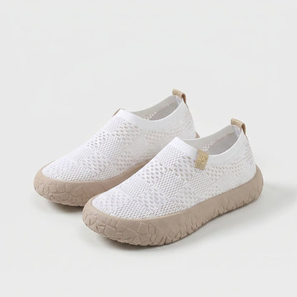 Damen Slip-On Sneaker mit Dämpfung in seitlicher Ansicht