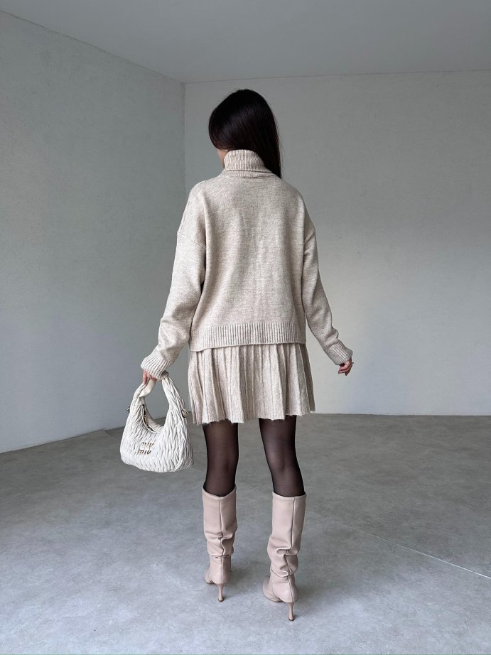 Damen Strick Set Mit Rollkragenpullover Und Plissiertem Rock