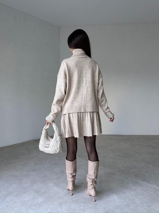Damen Strick Set Mit Rollkragenpullover Und Plissiertem Rock